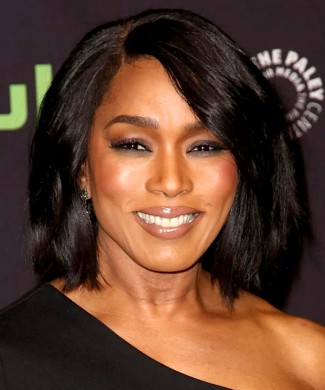 Angela Bassett photo