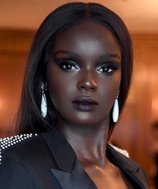 Duckie Thot photo