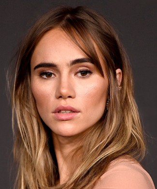 Suki Waterhouse photo